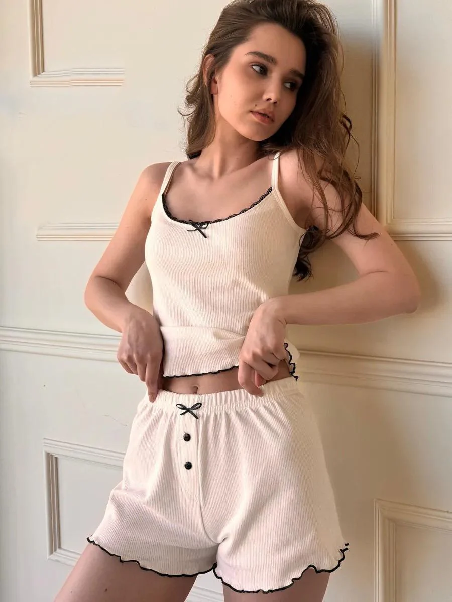 Akilina Two Pc Nightsuit in Beige