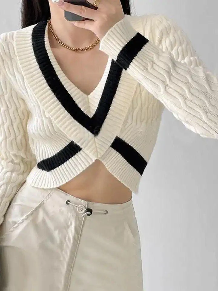 Alaric Ruched Sweaters - Image 5