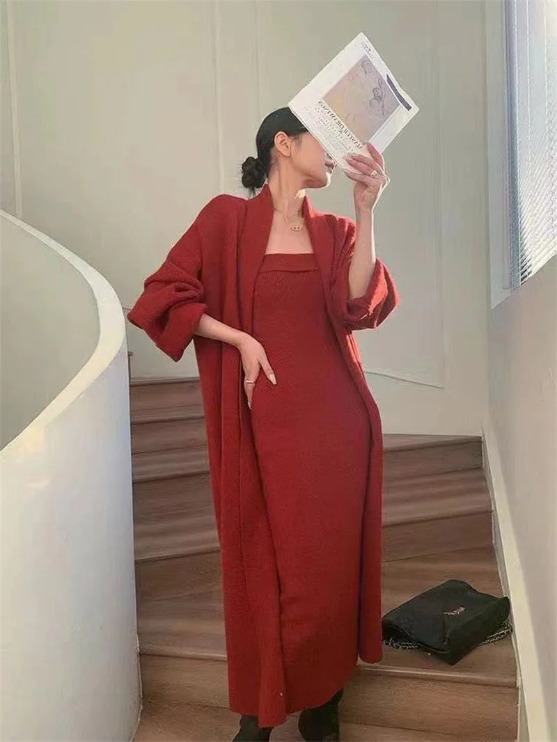 Asta Off Shoulder Dress With Cape - Image 4