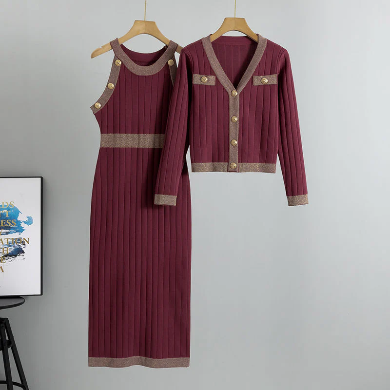 Azure Set of Dress and Cape In Maroon
