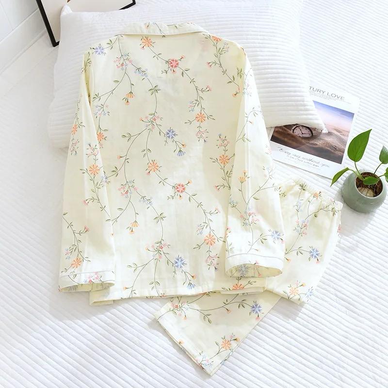Beccy Cotton Floral Nightsuit In Off-White - Image 6