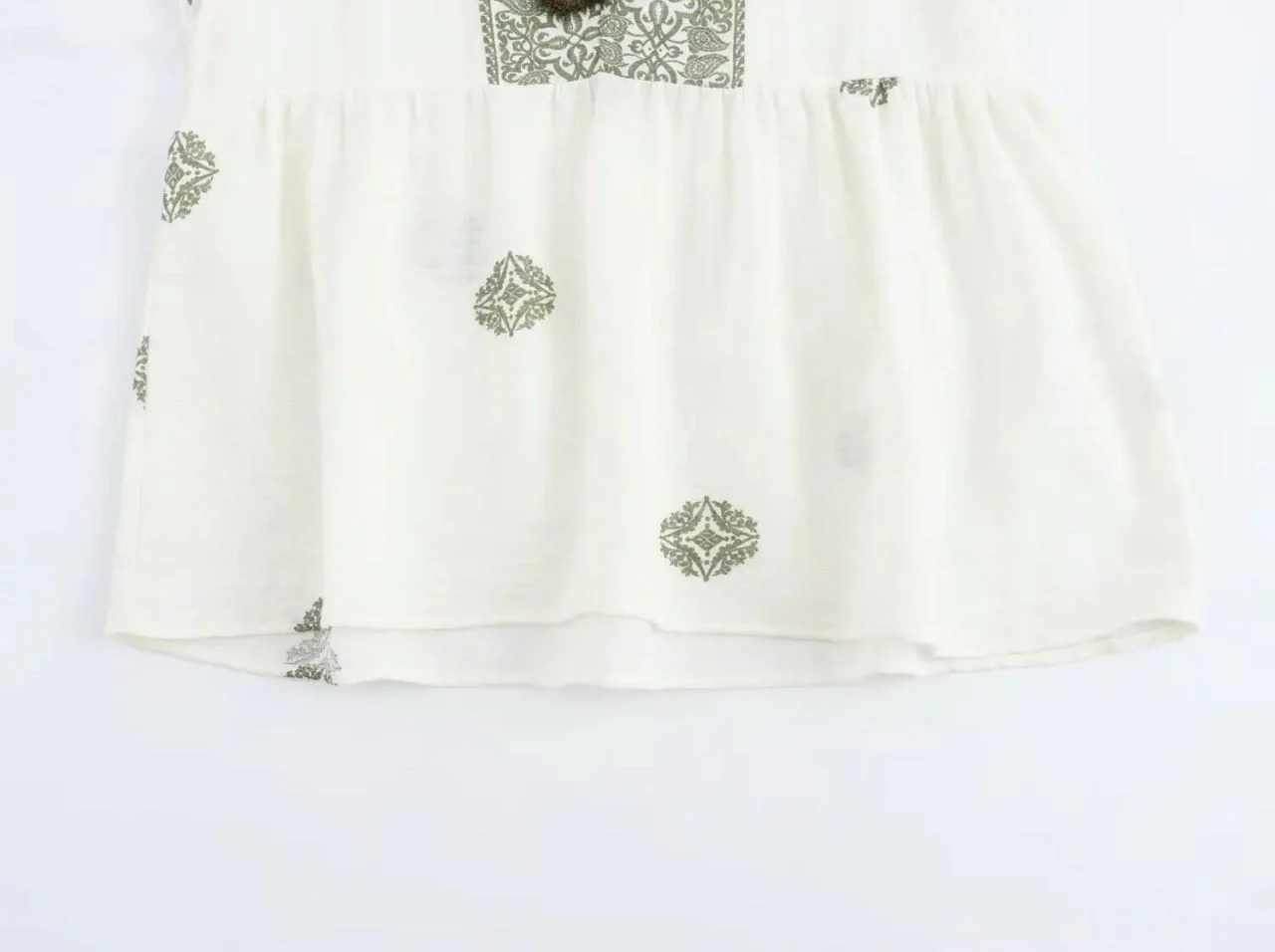 Bella Cotton Summer Top In Off-White - Image 5