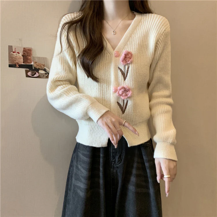 Cielia Flower Woolen Cardigan - Image 4