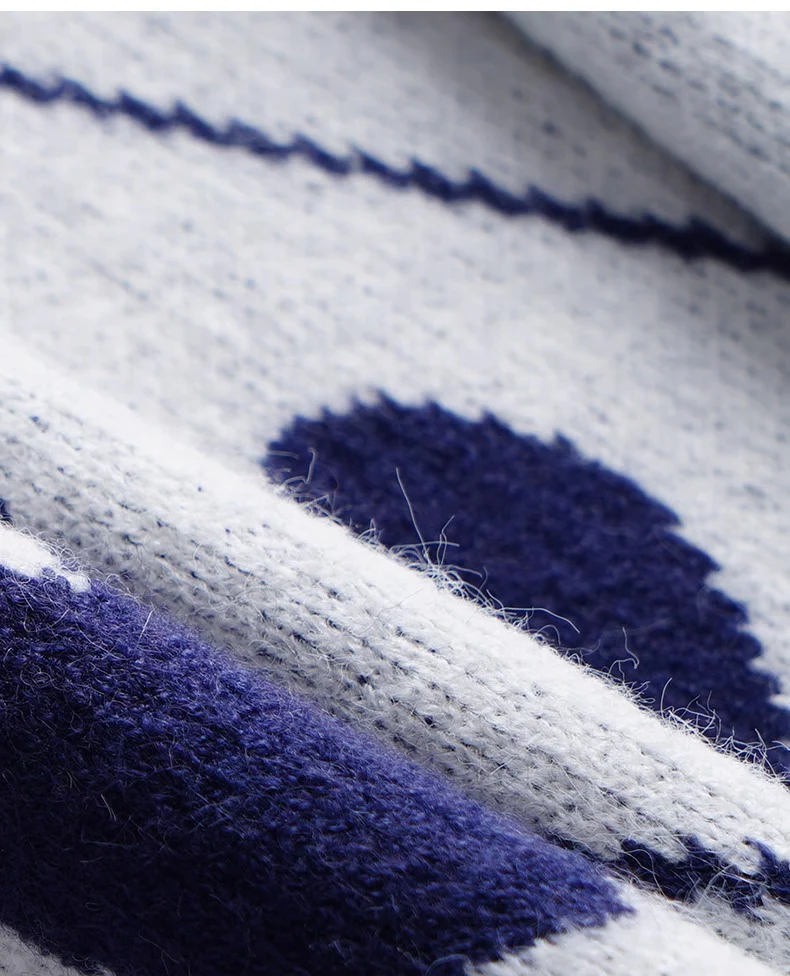 Cosette Heart Woolen Sweater - Image 7
