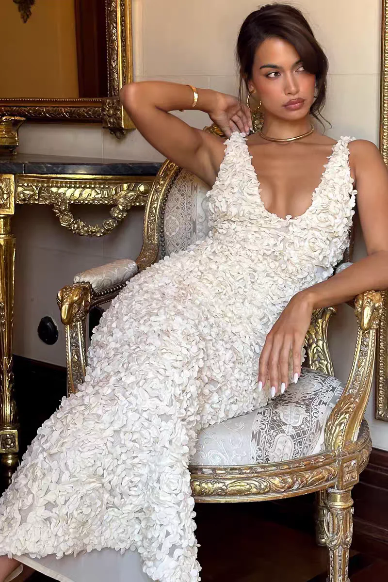 Cosmos Luxe 3D Floral Maxi Dress - Image 2