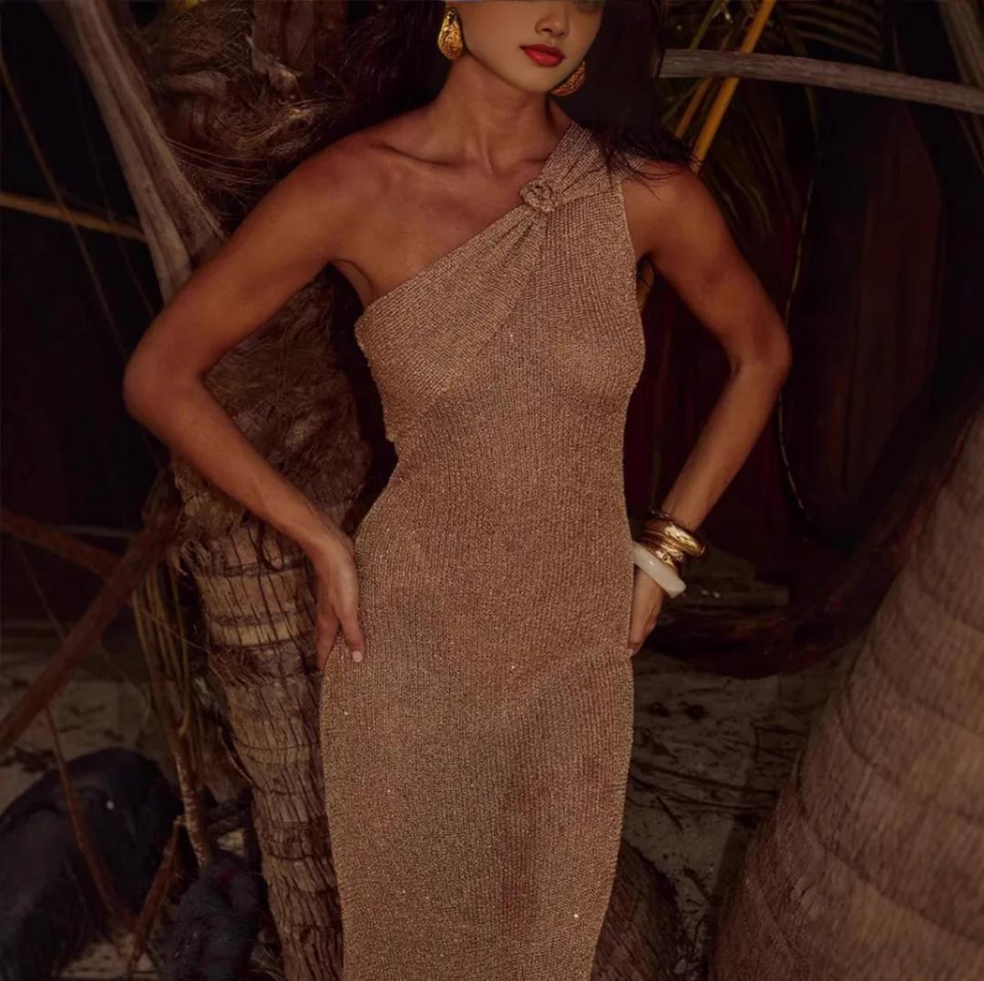 Cynia Oneshoulder Soft Knit Dress - Image 7