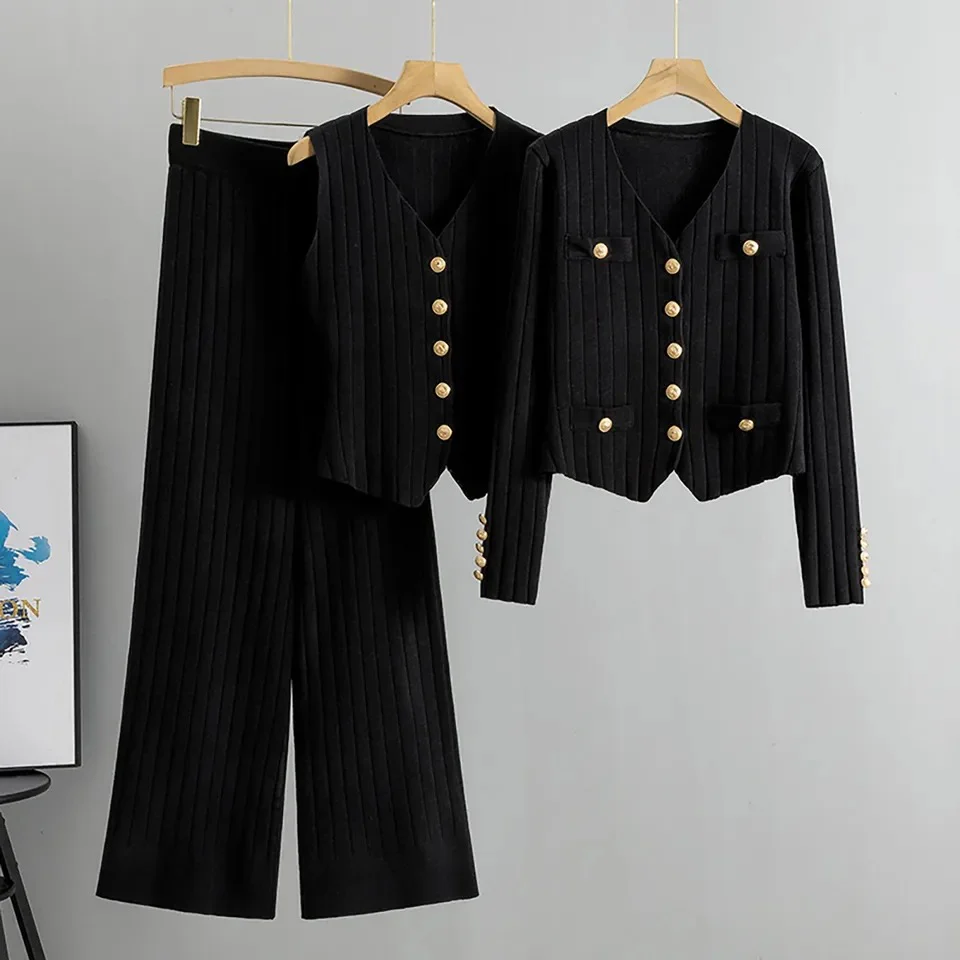 Delora Luxe Winter 3 Pc Coord Set - Image 2