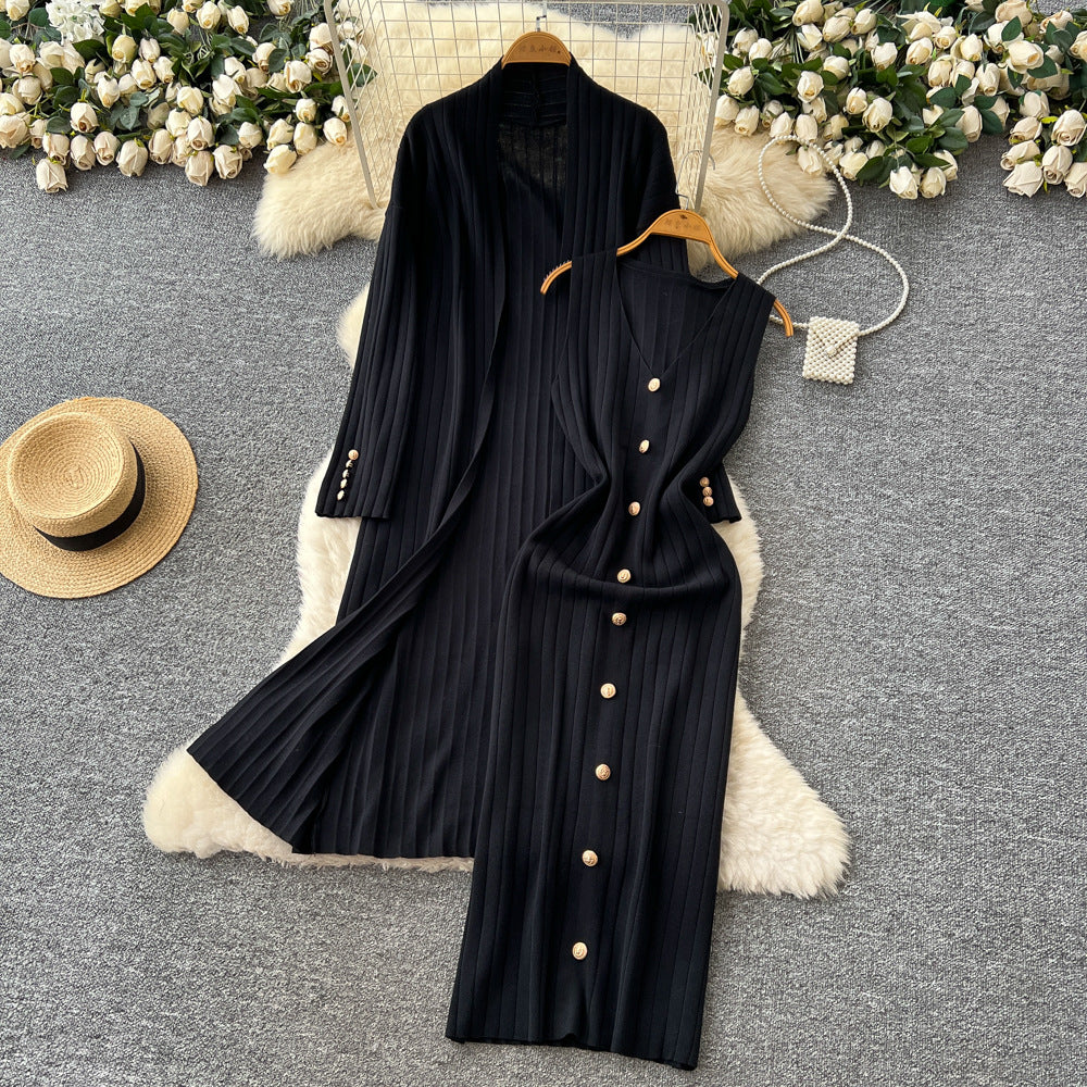 Delphin Winter Dress With Cape - Image 3