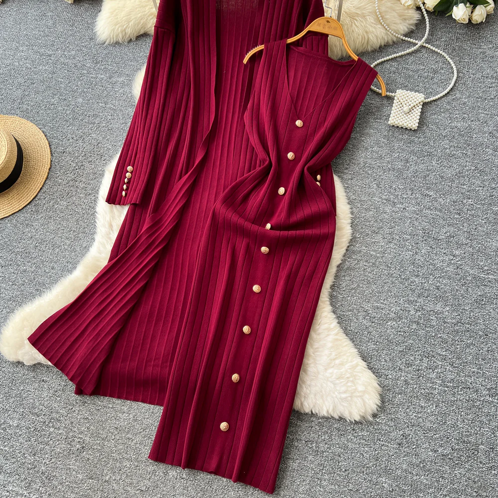 Delphin Winter Dress With Cape - Image 7