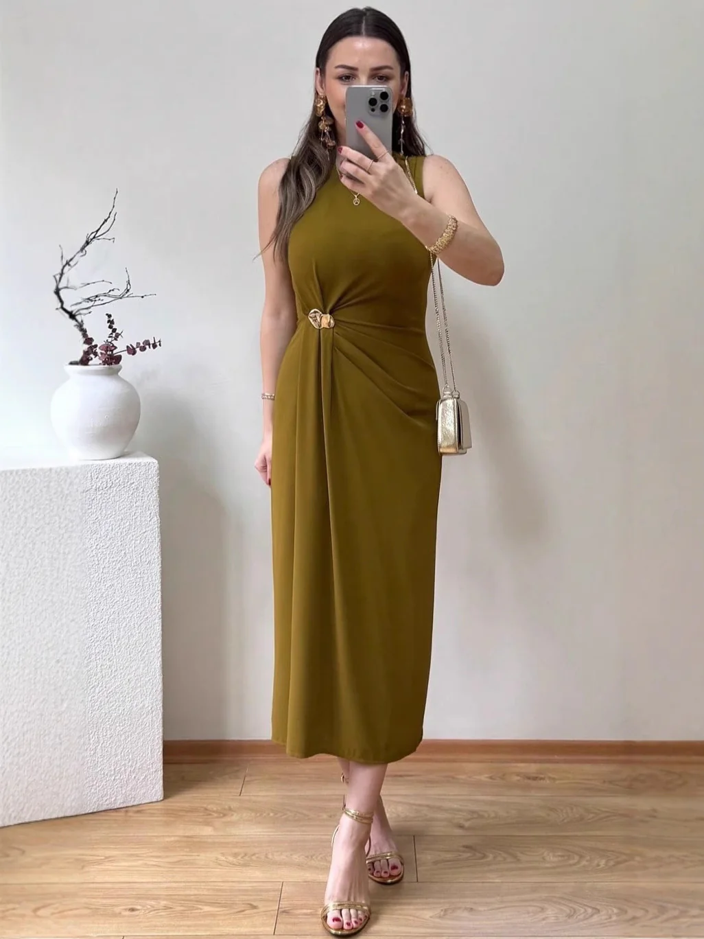 Desmia Luxe Slit Maxi Dress In Olive - Image 3