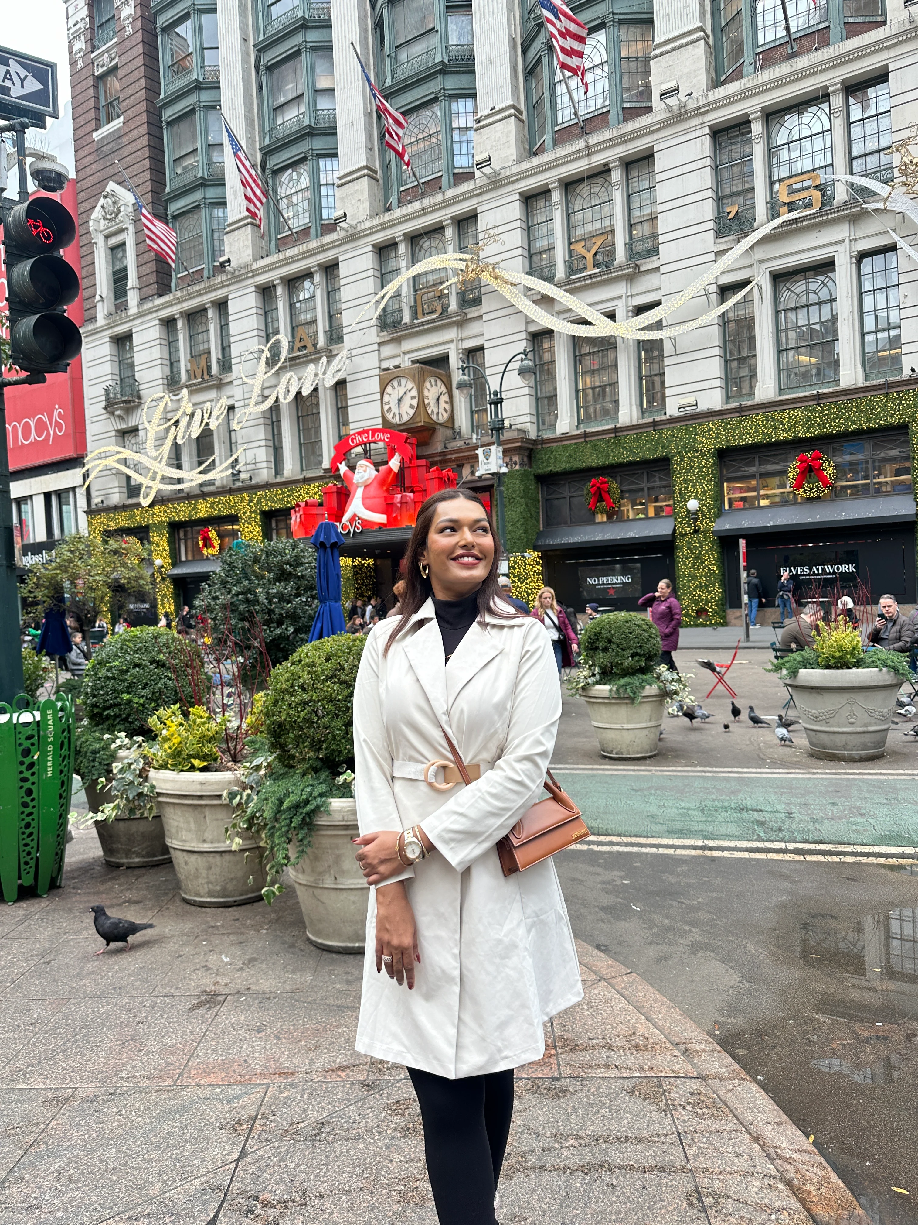 Dibella Luxury Trenchcoats In Beige - Image 4