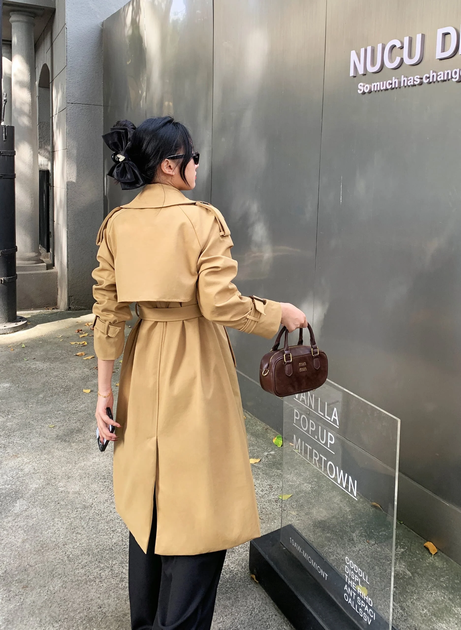 Essie Statement Premium Trenchcoat - Image 5