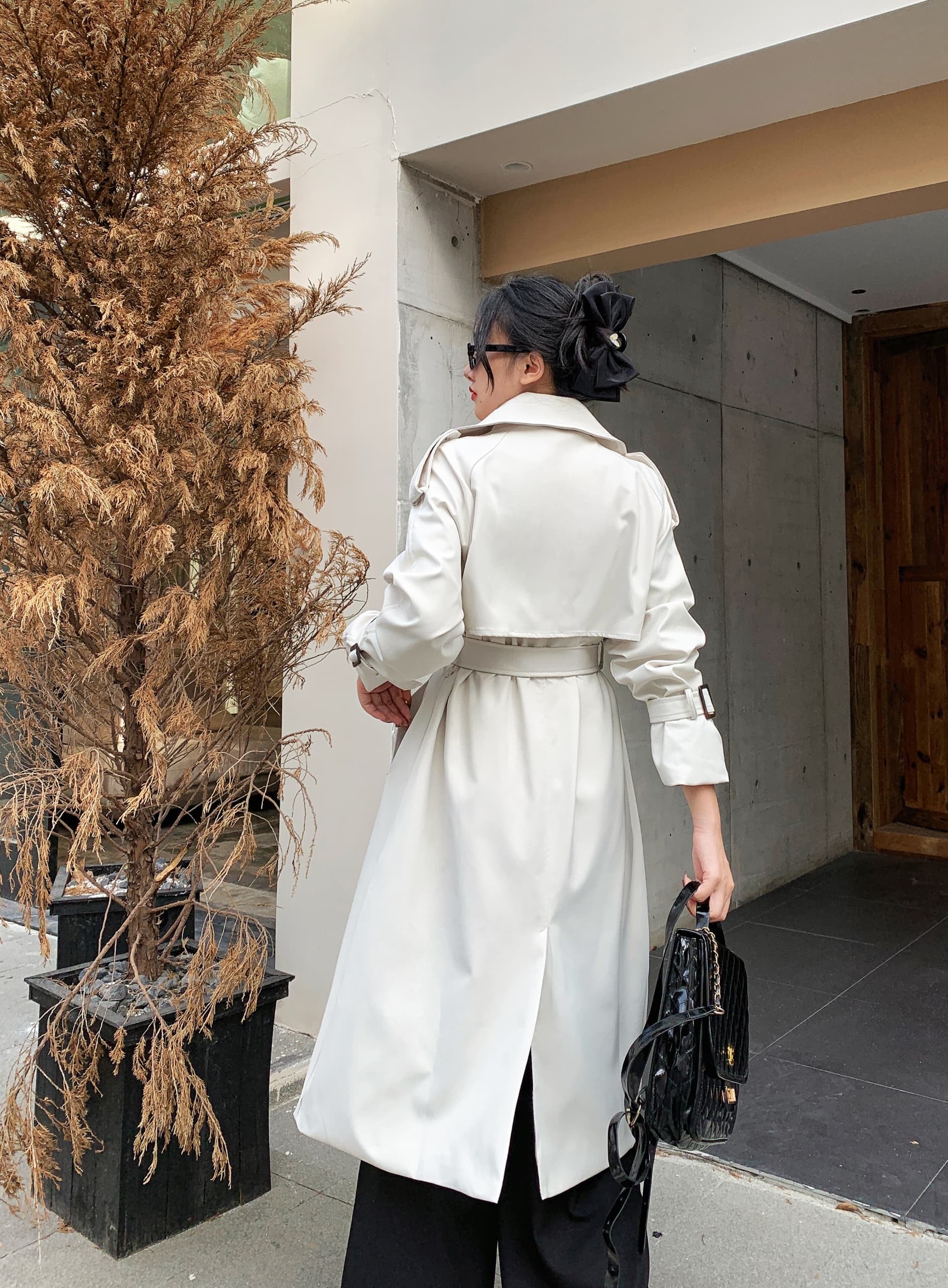 Essie Statement Premium Trenchcoat - Image 8