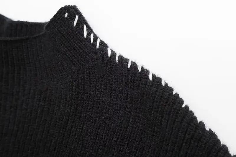 Fedora Oversized Sweater In Black - Image 4
