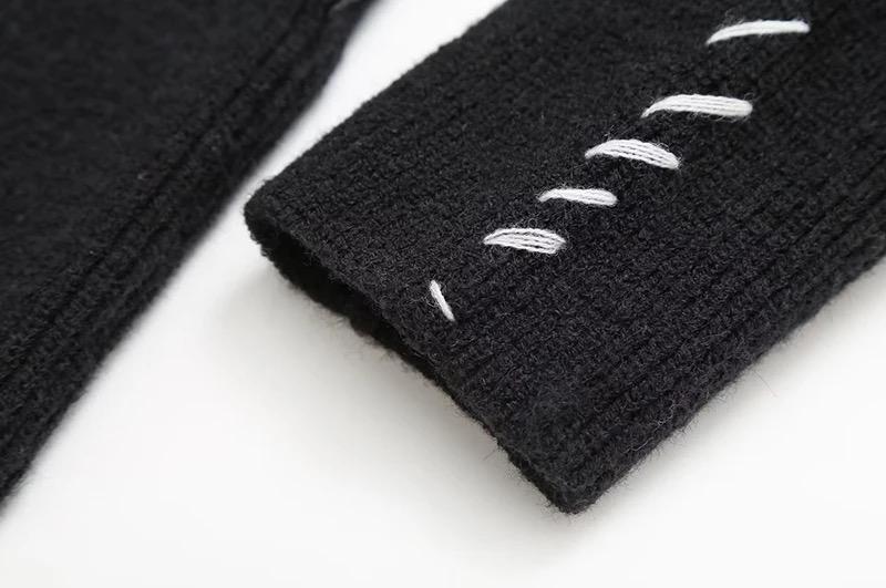 Fedora Oversized Sweater In Black - Image 6