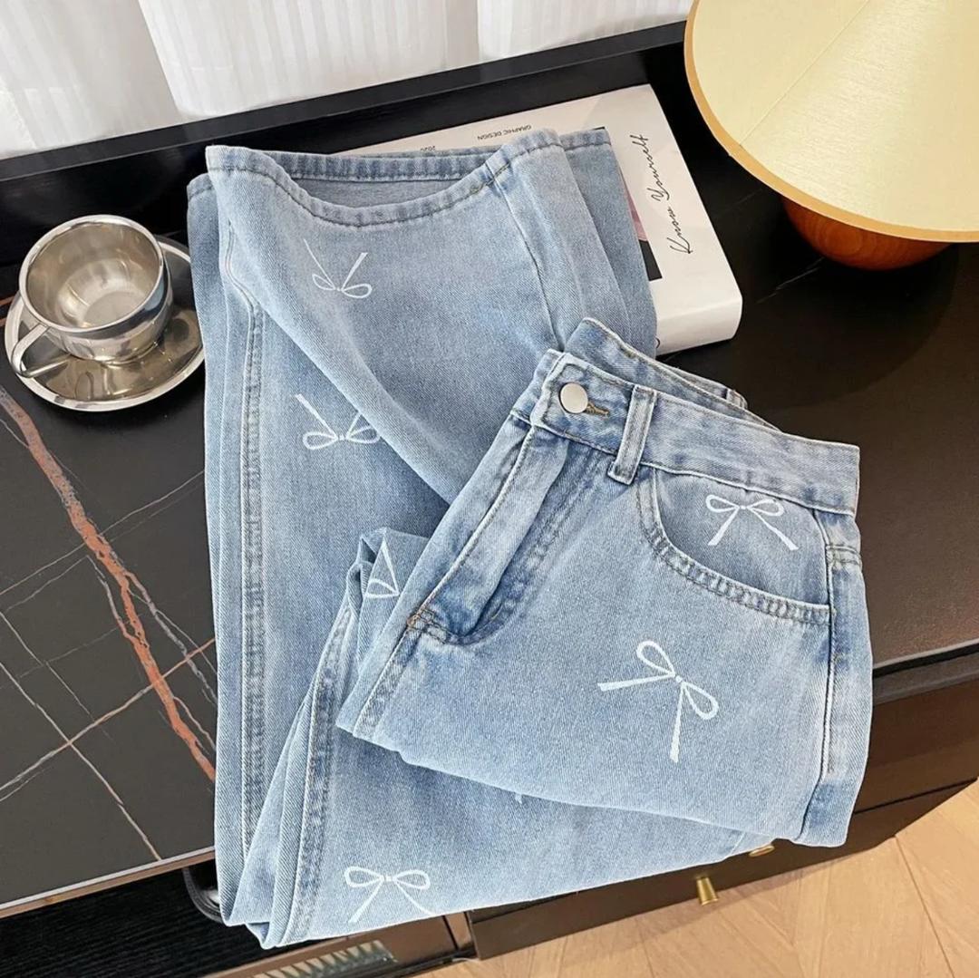 Gabi Bow Printed Denim Jeans In Blue - Image 3
