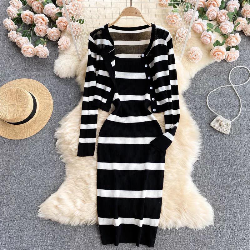 Holic Dress and Cape In Black - Image 4