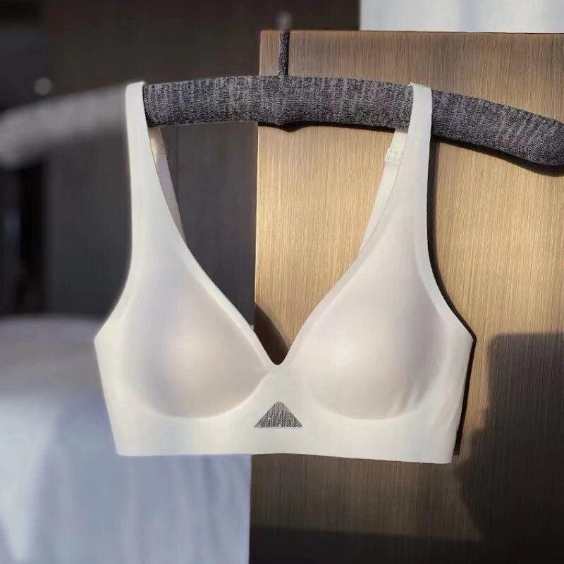 Huller Seamless Bras - Image 2