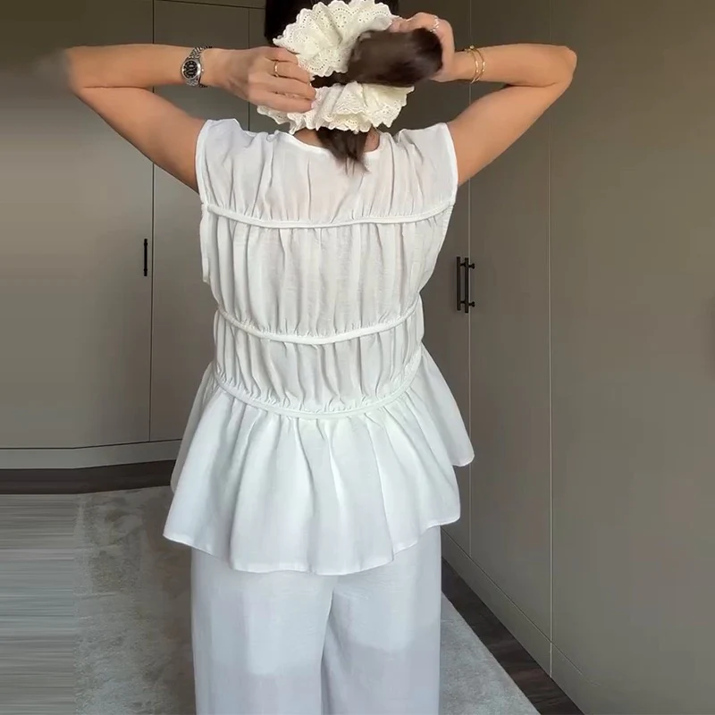 Iraida Summer Co-Ord Set In White - Image 3