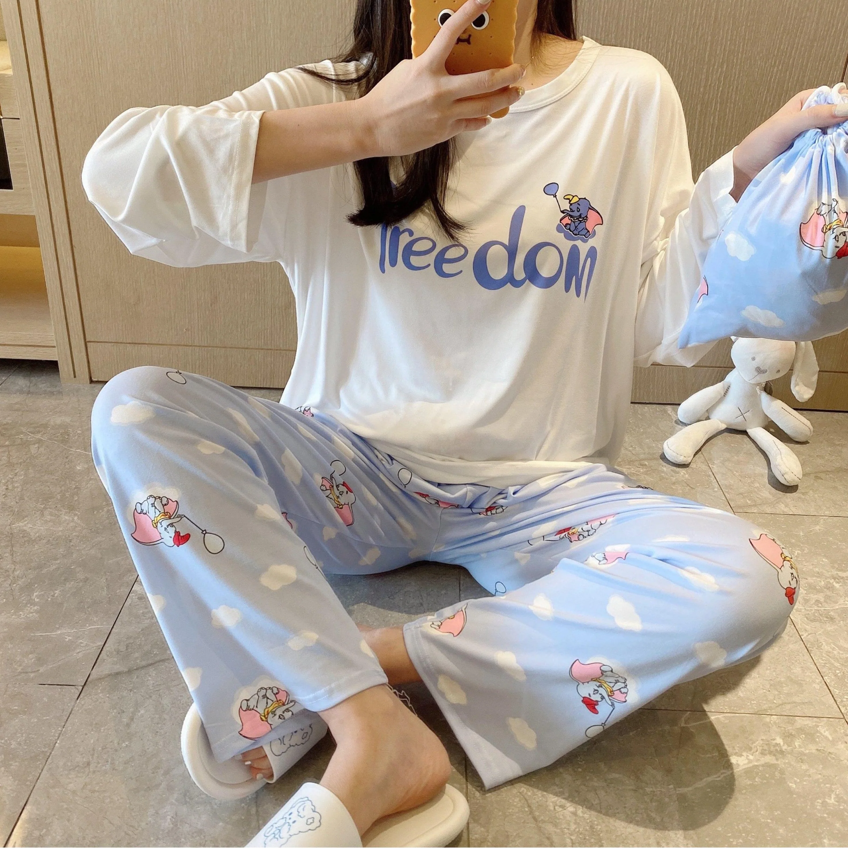 Iris Set of Cotton Nightsuit with Bag - Image 7