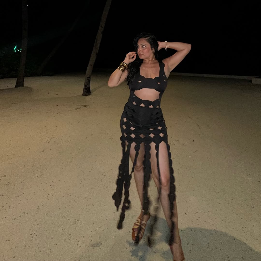 Jamey Luxe Resortwear Coverup In Black - Image 6
