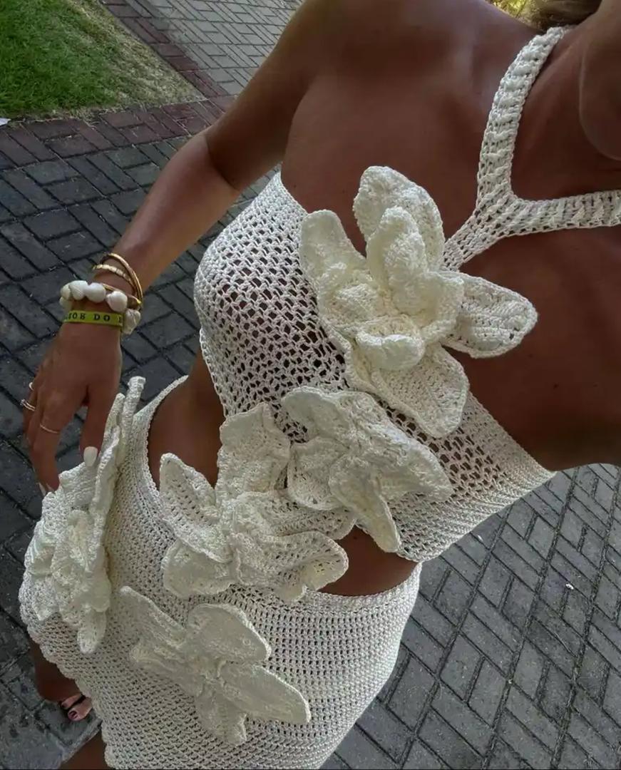 Lia Summer Lily Coord Set Resortwear In White - Image 2