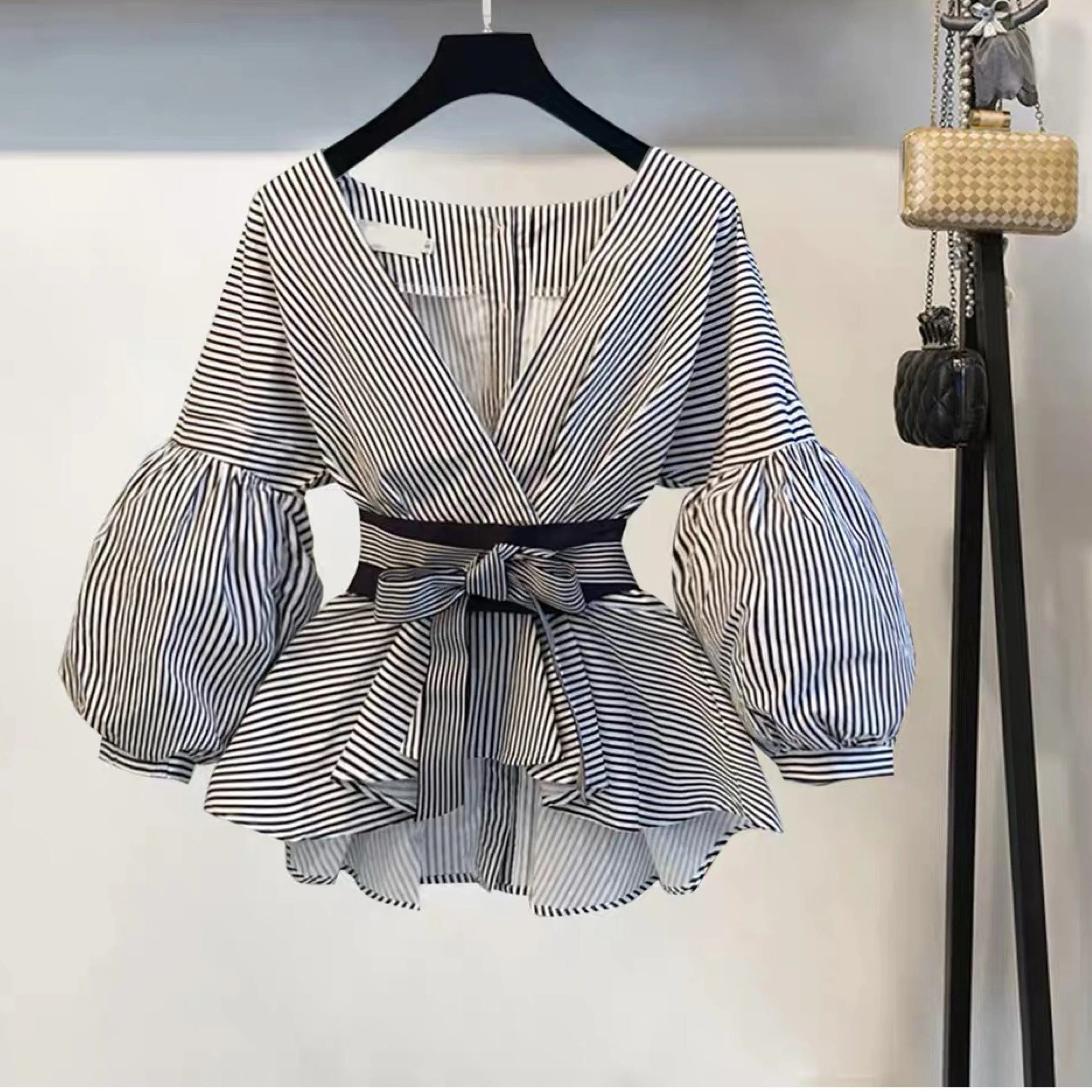 Luxury Bubble Sleeve Top with Pants - Image 5