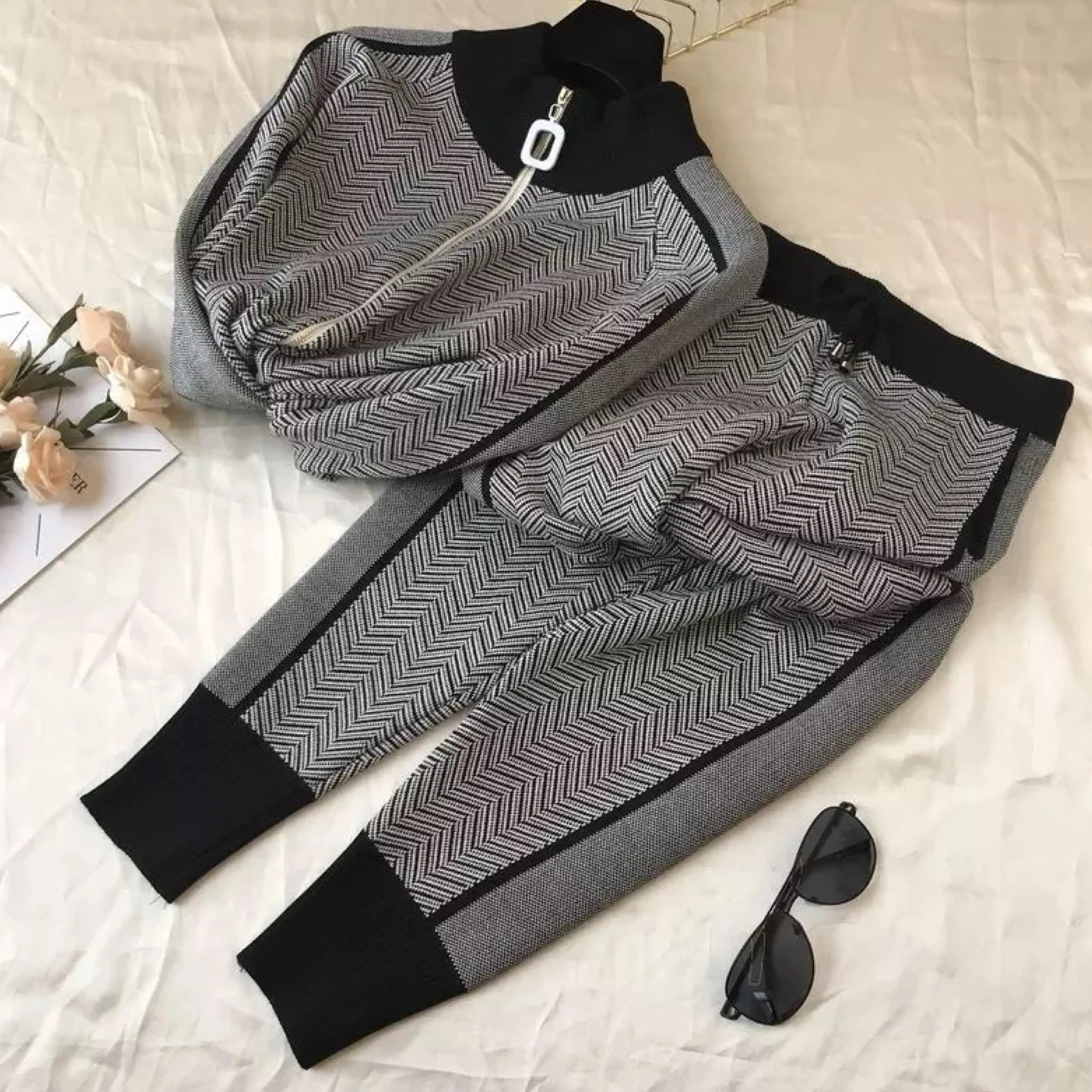 Luxury Maxim Tracksuits - Image 2
