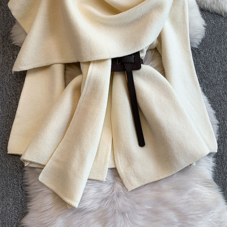 Maddox Luxe Winter Cape With Belt - Image 11