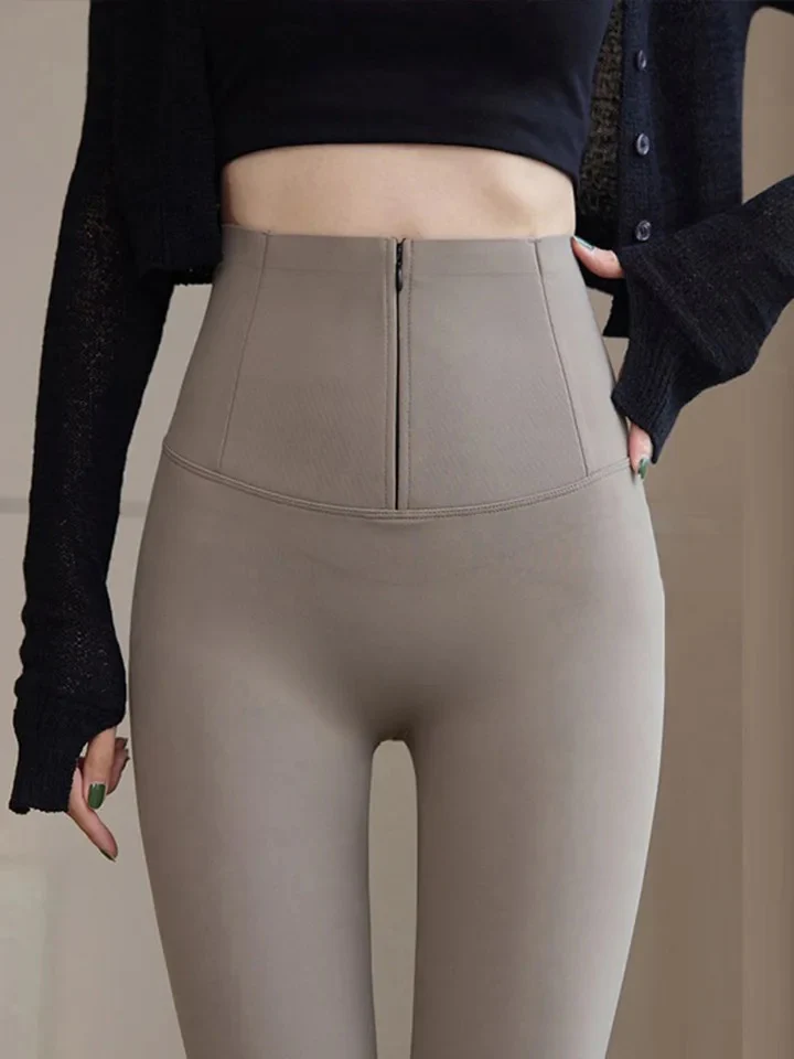 Martha Slimming Premium Fleece Leggings with Buttons - Image 4