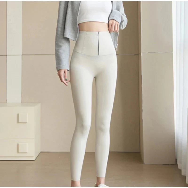 Martha Slimming Premium Fleece Leggings with Buttons - Image 8