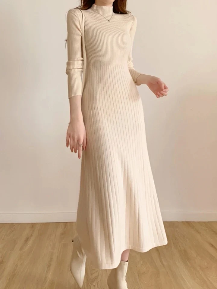 Misty Premium Woolen Knitted Midi Dress - Image 2