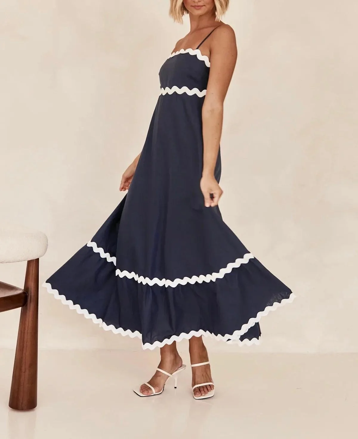 Orlando Holiday Midi Dress - Image 5