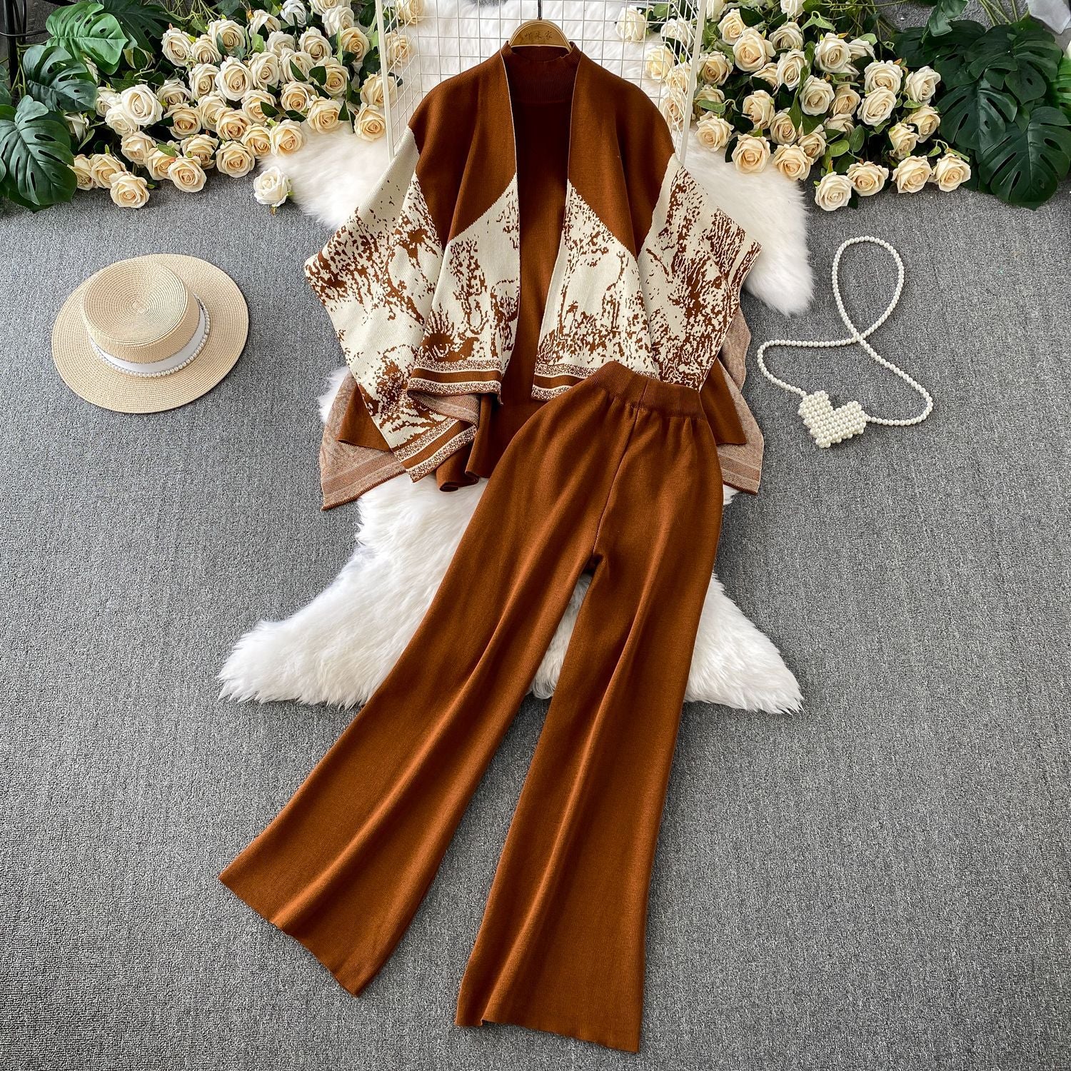 Orville Luxe Winter Coord Set With Cape - Image 3