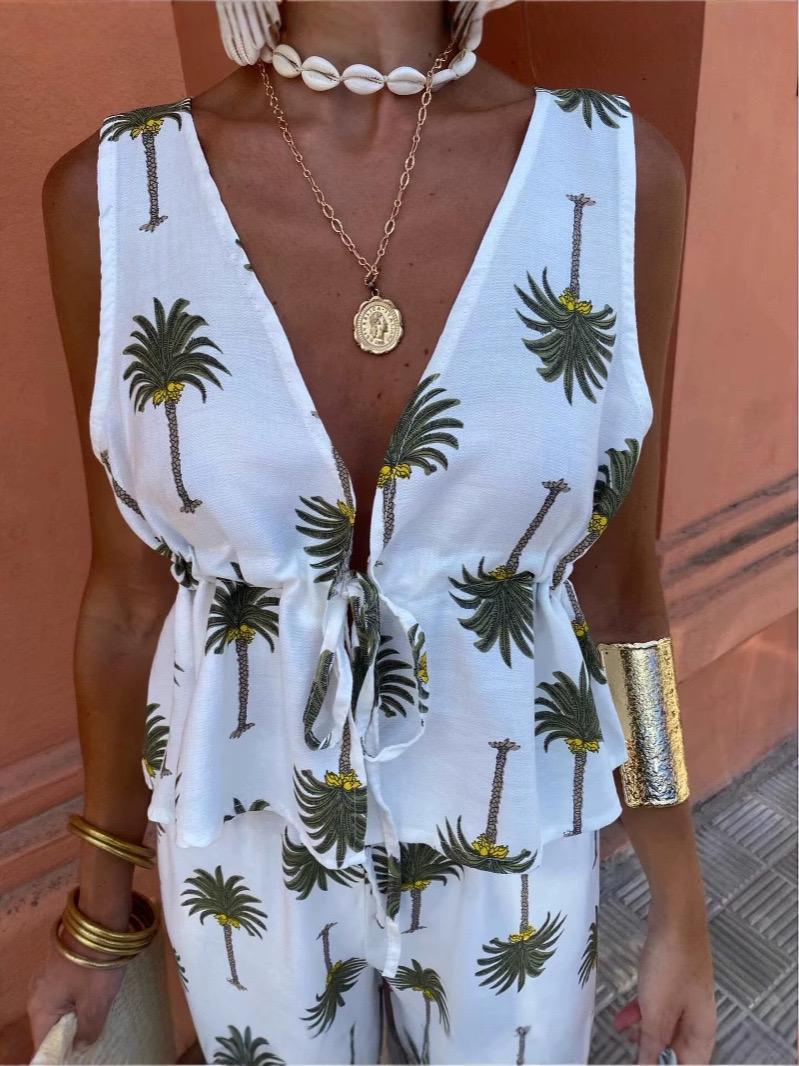 Palm Statement Summer Coord Set In White - Image 3