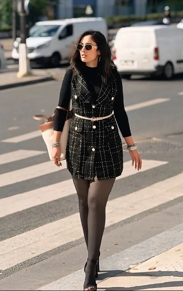 Rader Set of Top and Woolen Tweed Dress in Black - Image 2