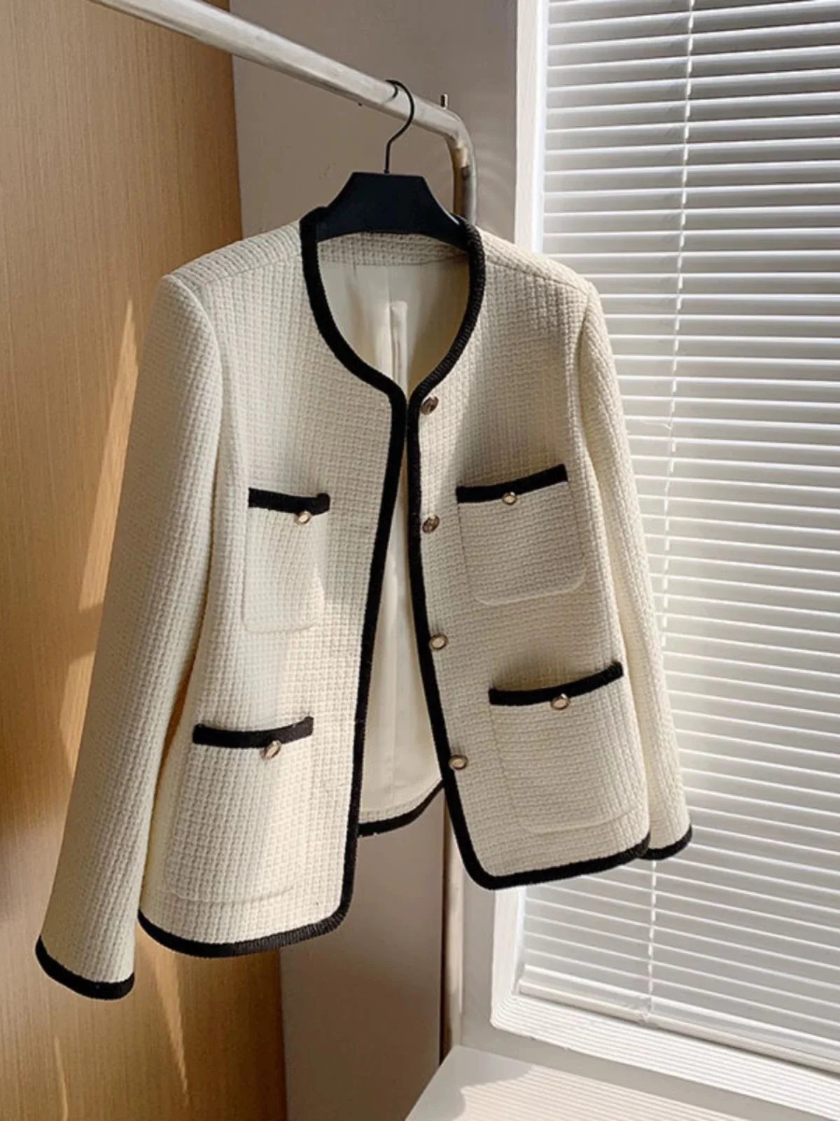 Riyo Statement Woolen Tweed Cardigan - Image 3