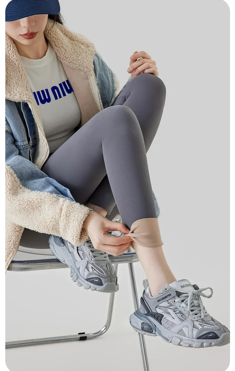 Rosa Slimming Premium Fleece Leggings - Image 9