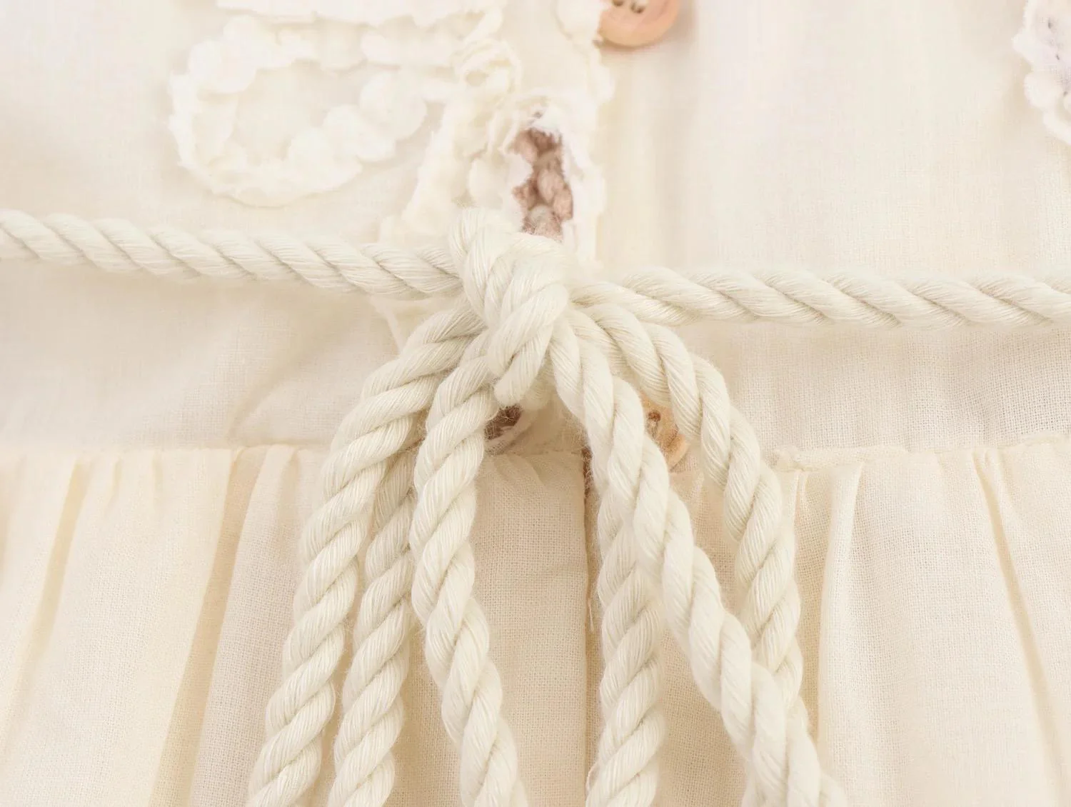 Rumaya Summer Holiday Dress In Off-White - Image 9