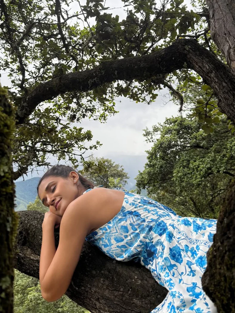 Saffron Halterneck Floral Maxi Dress In Blue - Image 3