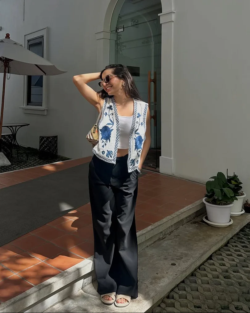 Sarai Statement Vest Top - Image 10