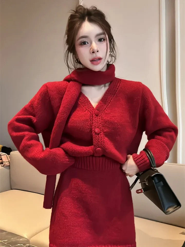 Sara Luxe Winter Coord Set with Scarf - Image 4