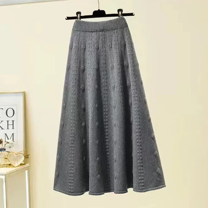 Semeah Statement Woolen Pleated Skirt - Image 4