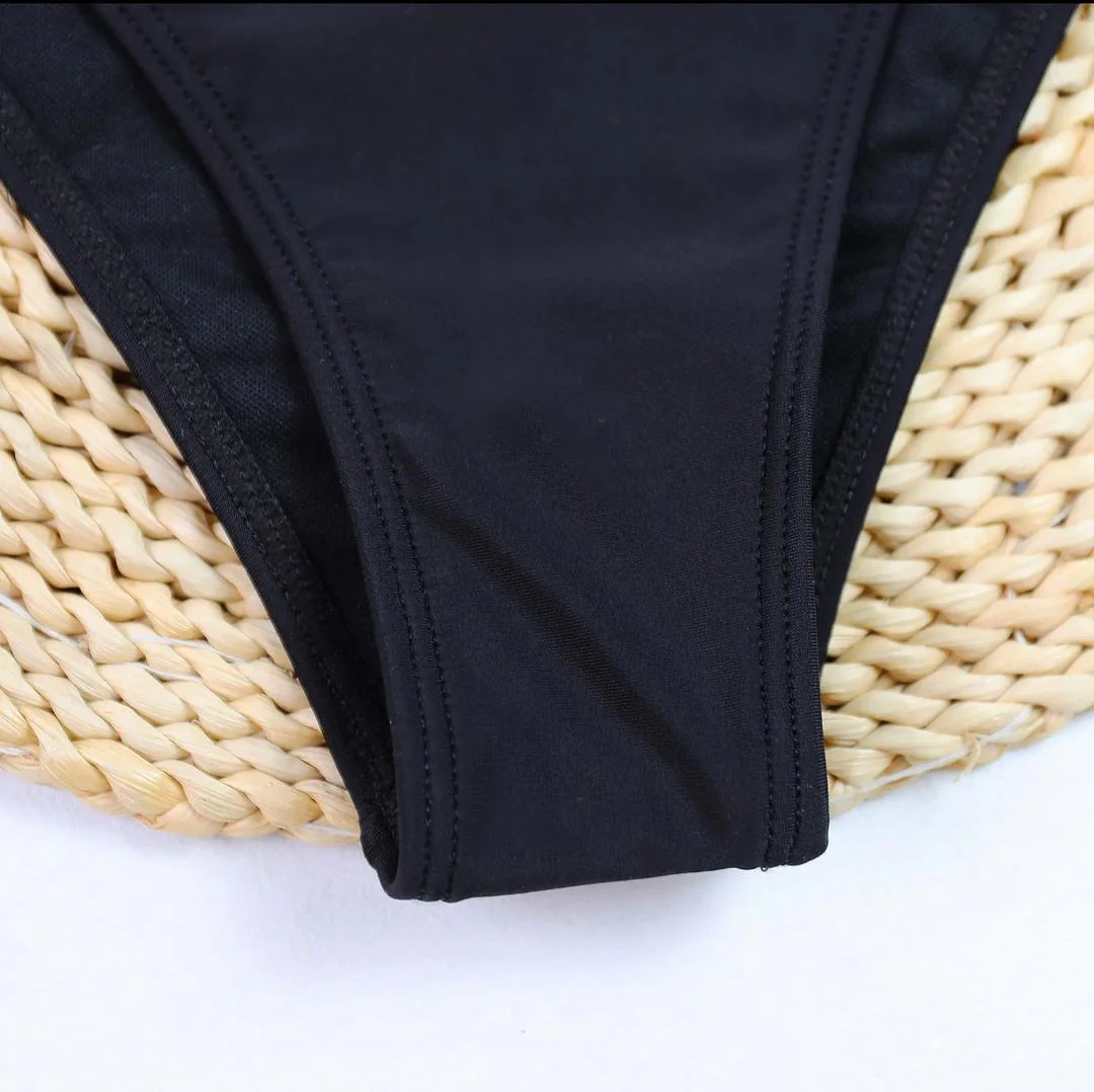 Sezi Summer Bikini In Black - Image 5