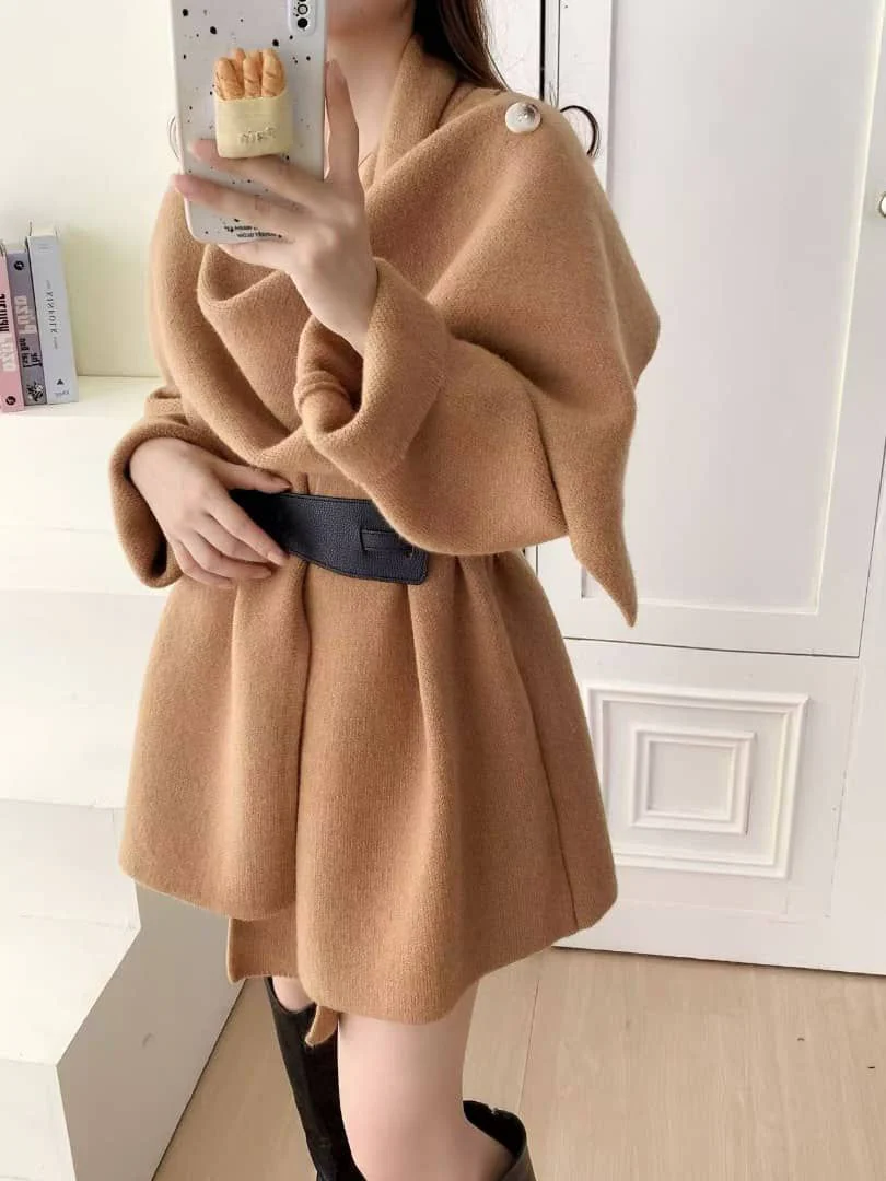 Tayla Luxe Winter Cape With Belt - Image 2