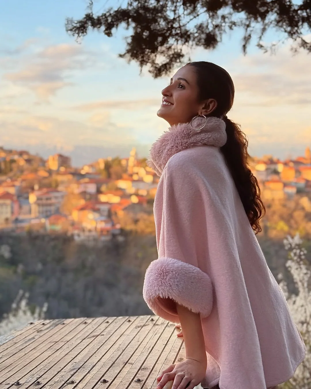 Violetta Premium Winter Capes with Fur Detailing In Pink - Image 2